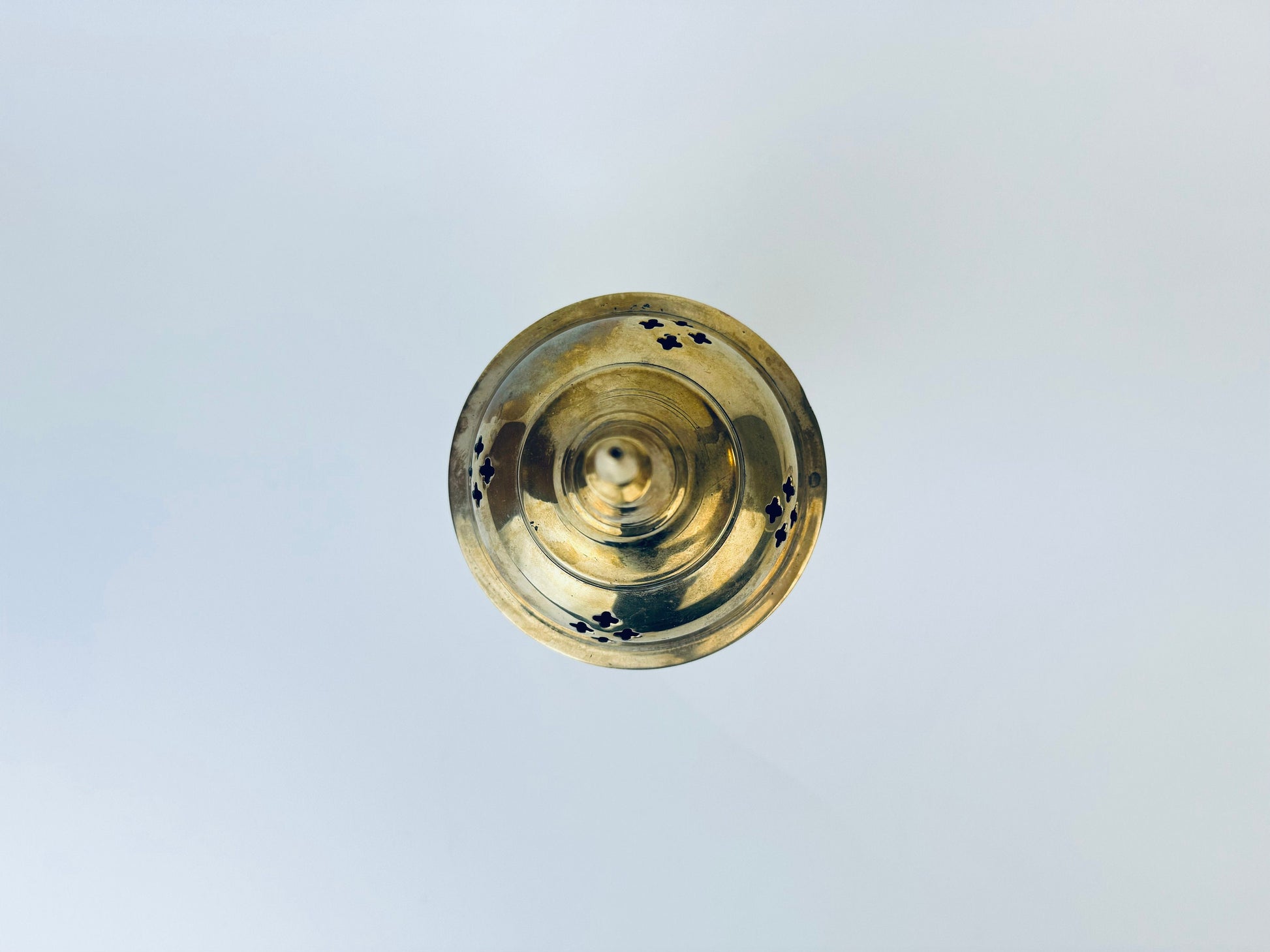 Product image for 'vintage solid brass pedestal incense burner' (view 588aa4)