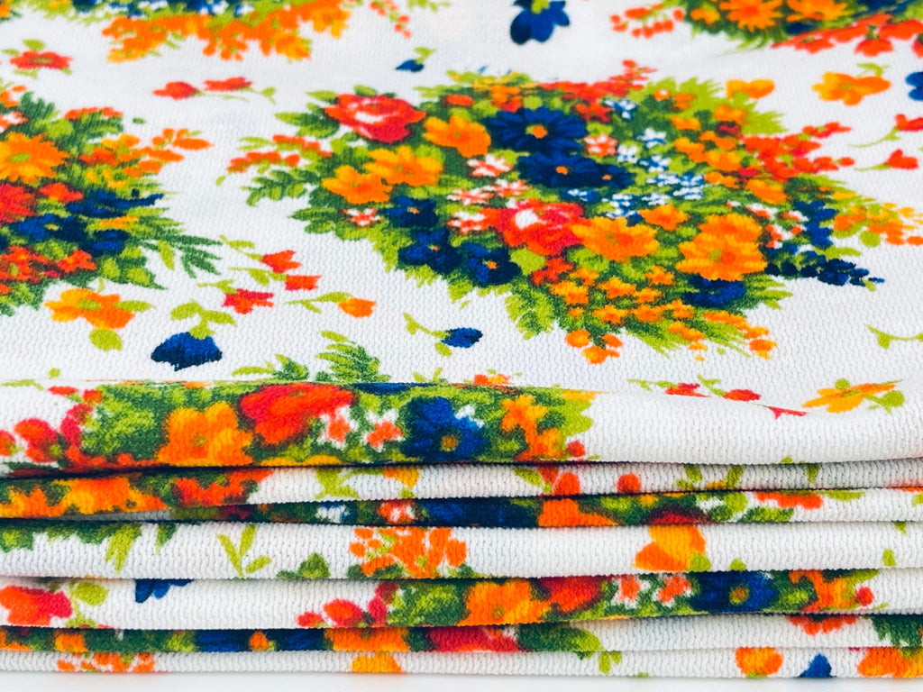 Product image for 'vintage bright floral white polyester stretch fabric 46 x 88' (view e44fc9)