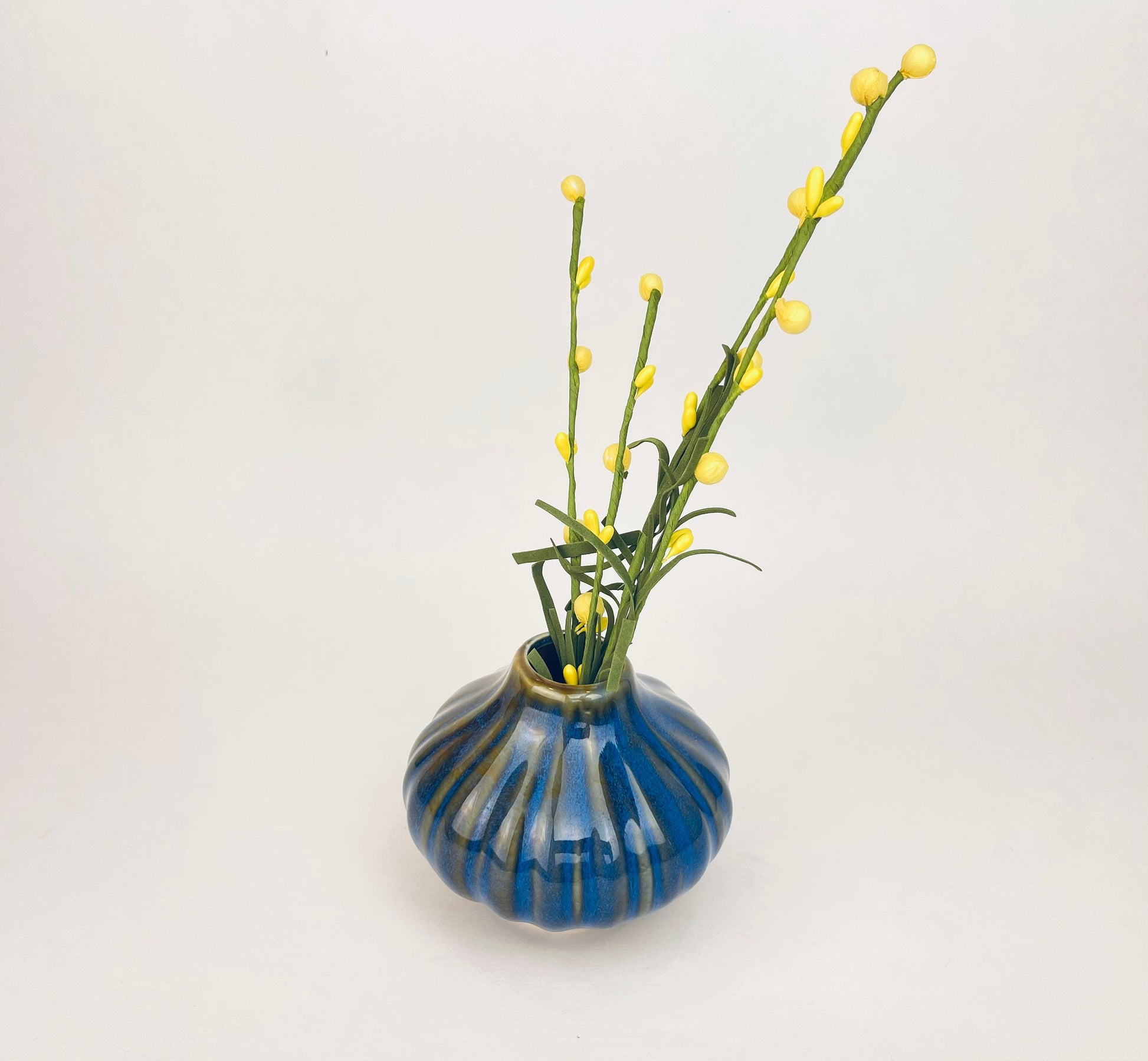 Product image for 'vintage bud floral vase glazed green blue drip pattern' (view ae8955)