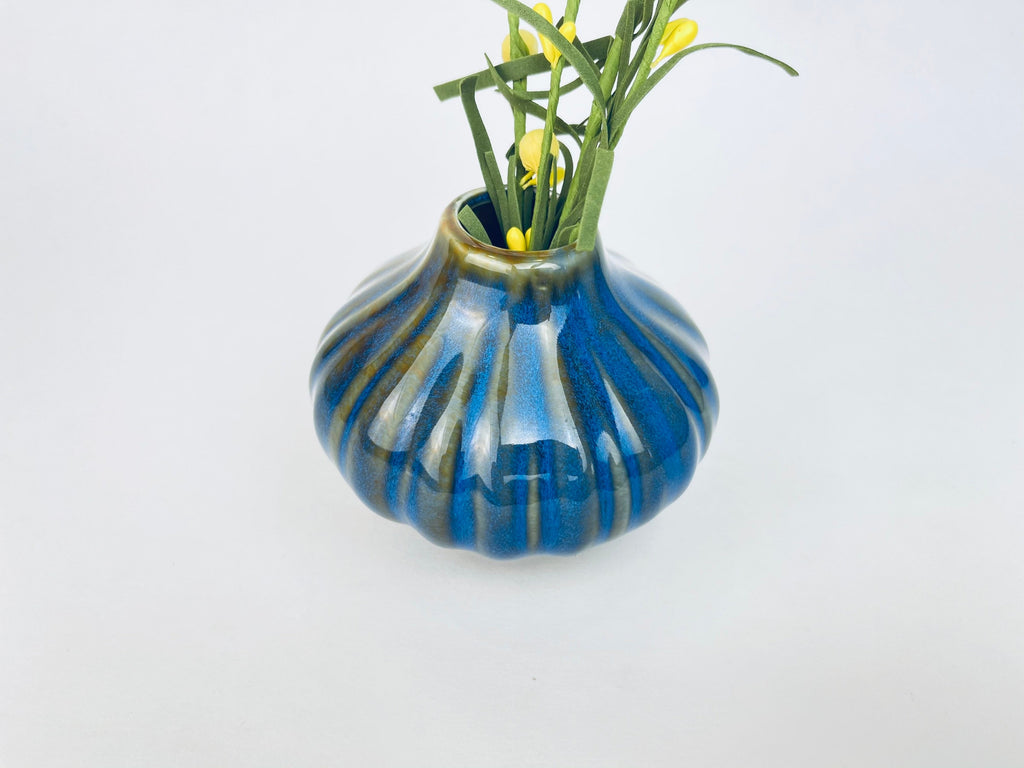 Product image for 'vintage bud floral vase glazed green blue drip pattern' (view d71df8)