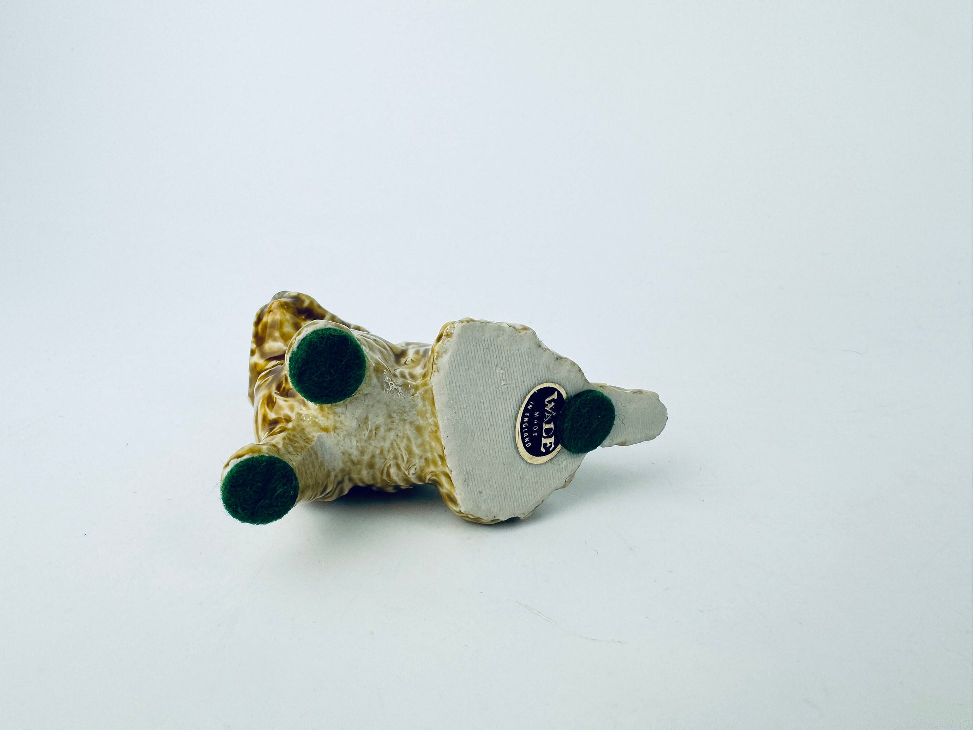 Product image for 'vintage wade whoppa porcelain cairn dog figurine made in england' (view cd4208)