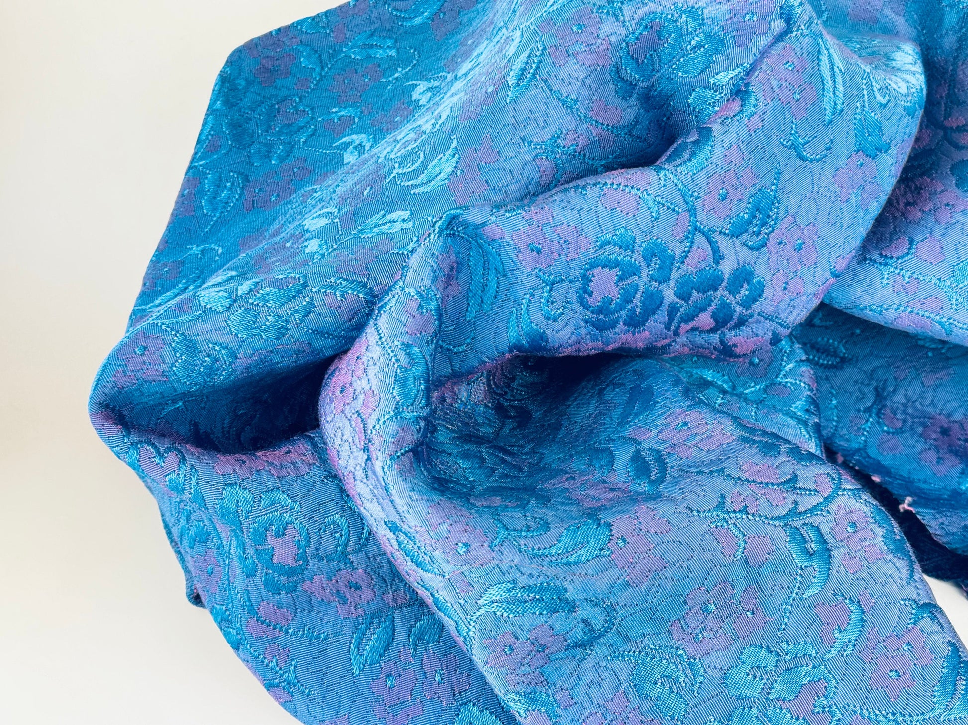 Product image for 'vintage shinny blue pink grandma couch upholstery fabric 40 x 53' (view b6765d)