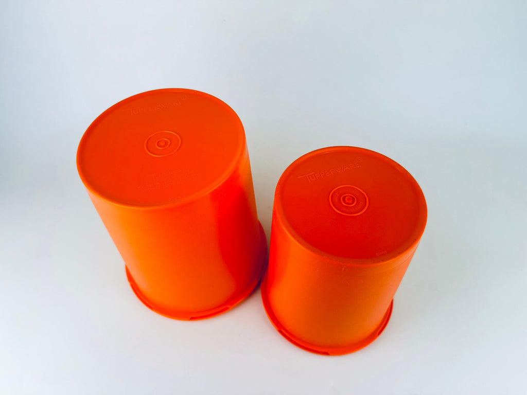 Product image for 'vintage harvest orange plastic tupperware countertop servalier container maxi canisters set of two 2' (view 43d6ec)