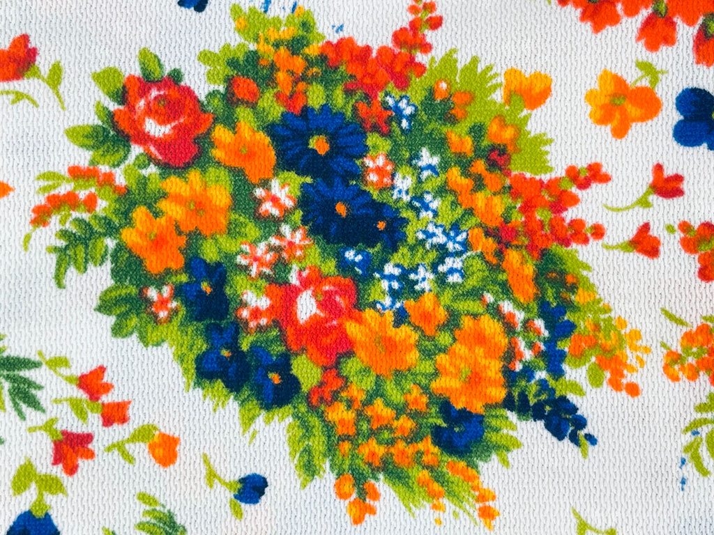 Product image for 'vintage bright floral white polyester stretch fabric 46 x 88' (view e8ce4c)