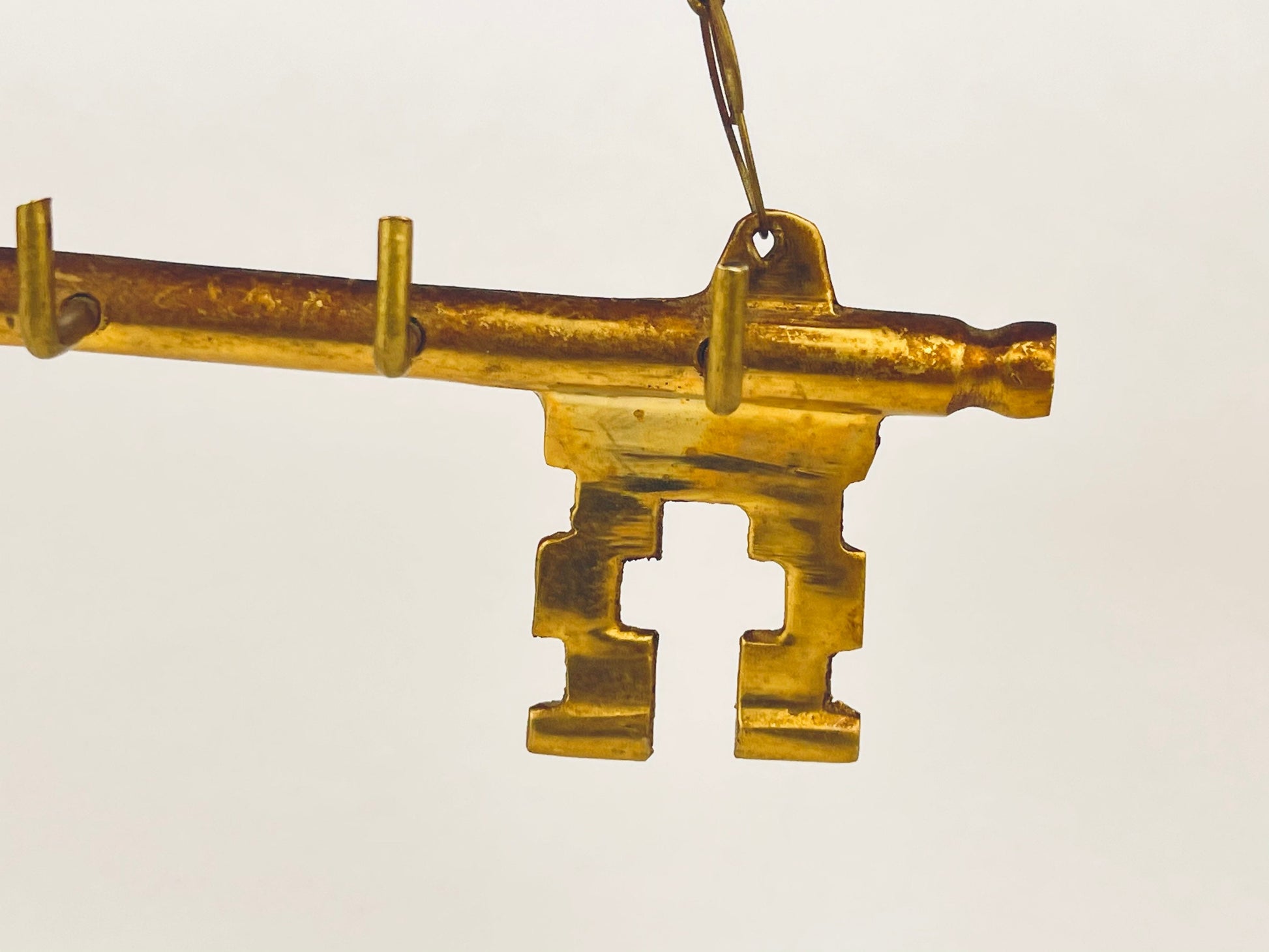 Product image for 'vintage wall mounted brass skeleton key holder four hooks' (view 6fcc7b)