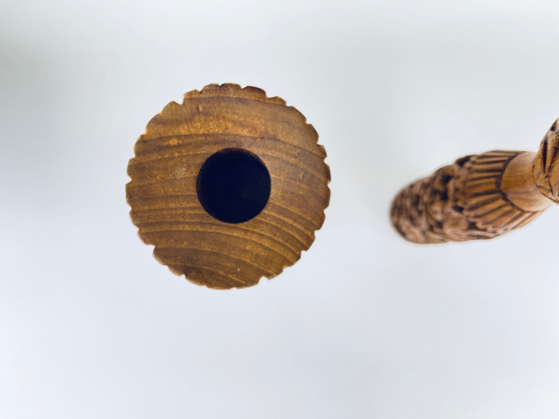 Product image for 'vintage 1970s hand carved wooden candlestick holders boho floral swirl pair' (view 906069)