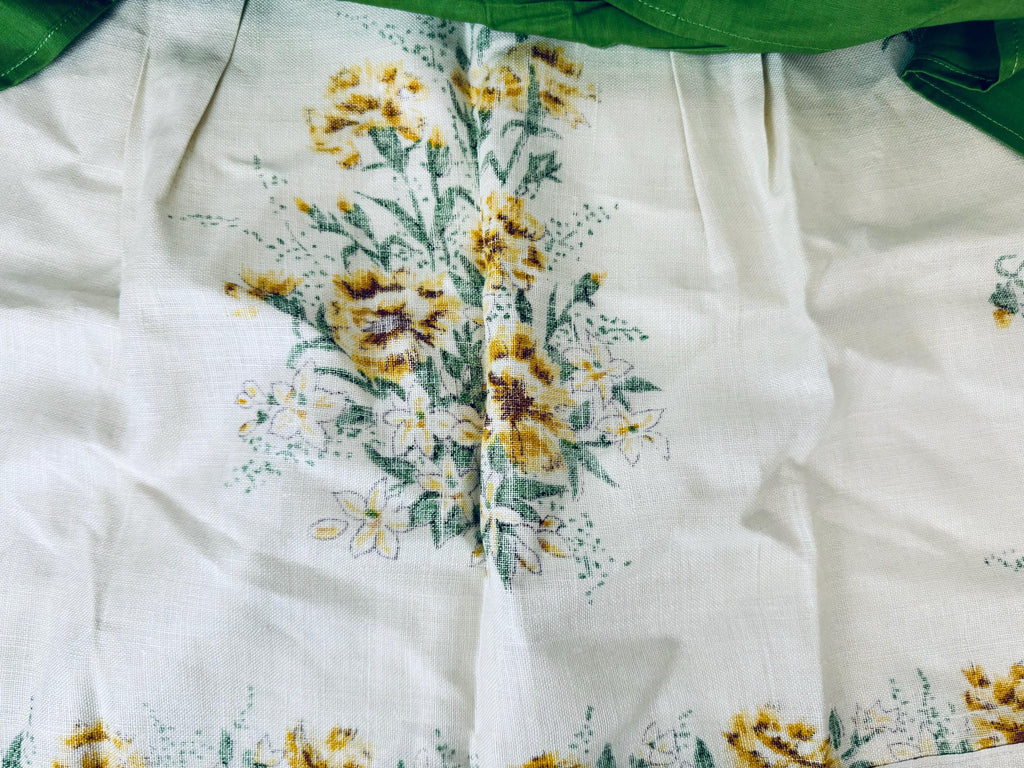 Product image for 'vintage hand printed yellow floral bouquet linen waist apron green strings all pure linen fast colours new old stock nos' (view 5a3ed9)