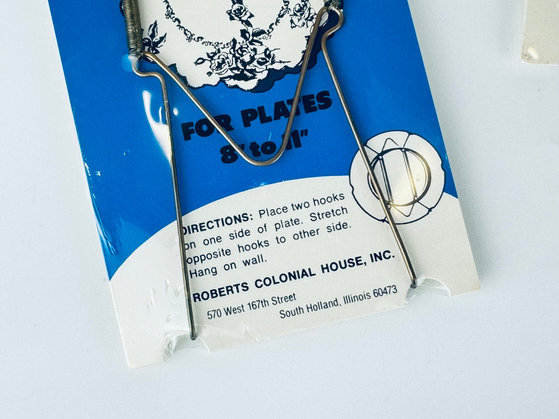 Product image for 'vintage priscilla gold metal plate hanger new old stock nos sold separately' (view 3b02eb)