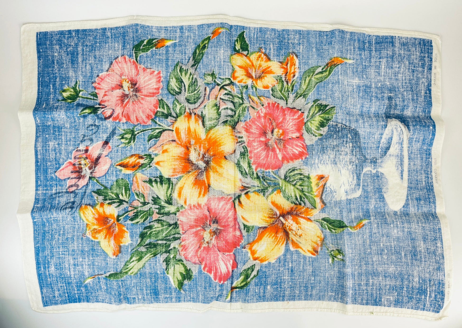 Product image for 'vintage large floral print bermuda souvenir linen tea towel tapestry kitchen statement towel made in ireland by lamont' (view b14d01)