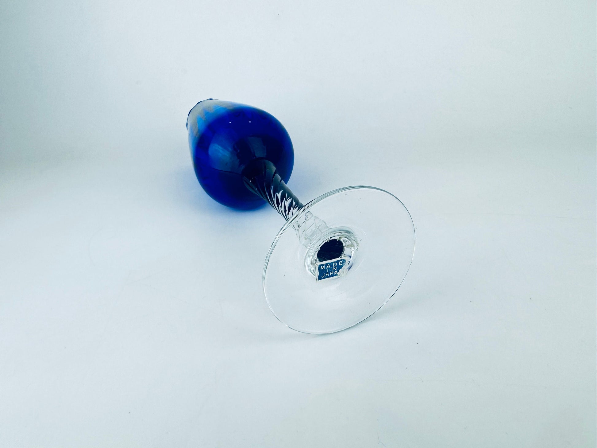 Product image for 'vintage cobalt blue twisted clear stem glass vase made in japan' (view f10ad3)