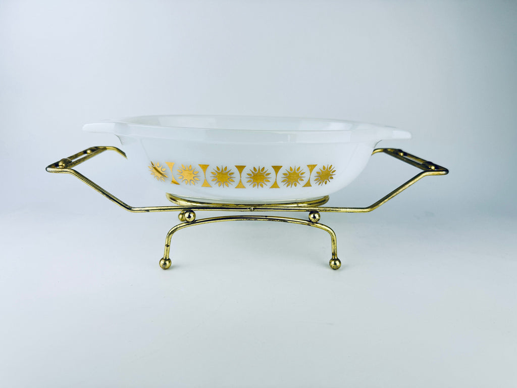 Product image for 'vintage jeannette glasbake gold atomic sunburst pattern casserole dish carrier milk glass dish 1 qt j 2274 made in usa' (view efd3a0)