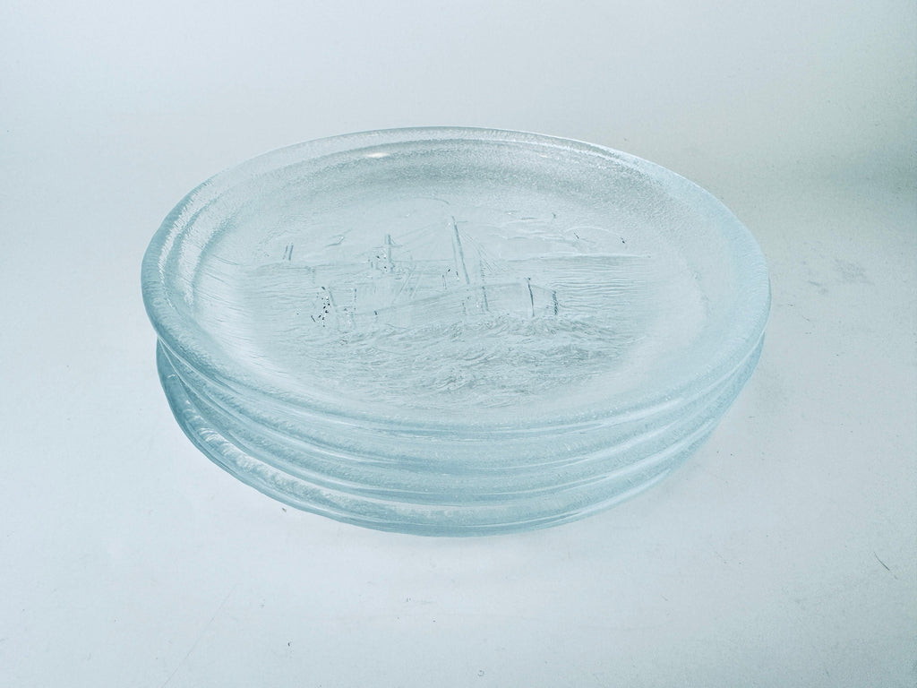 Product image for 'vintage nybro paul isling fishing boat art glass plates scandinavian design set of four 4' (view 9ec3ac)