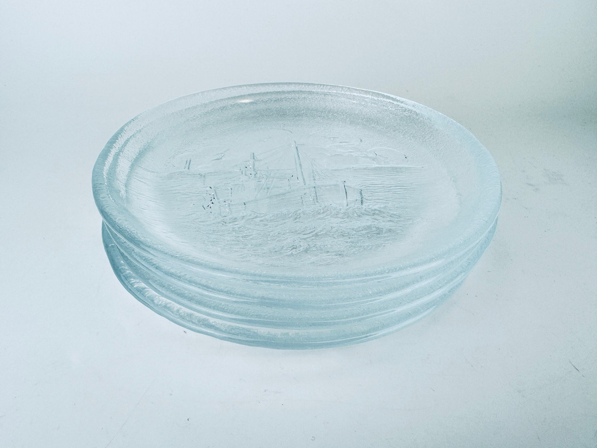 Product image for 'vintage nybro paul isling fishing boat art glass plates scandinavian design set of four 4' (view 9ec3ac)