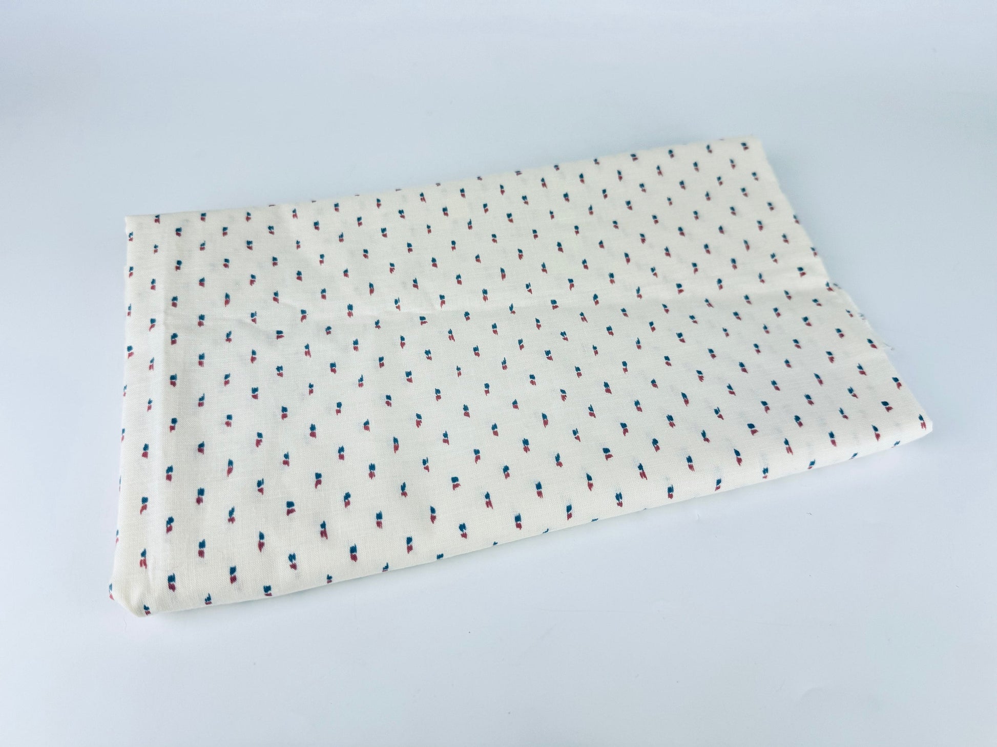 Product image for 'vintage 1980s beige pink blue abstract print fabric 40 x 44' (view 3a315e)