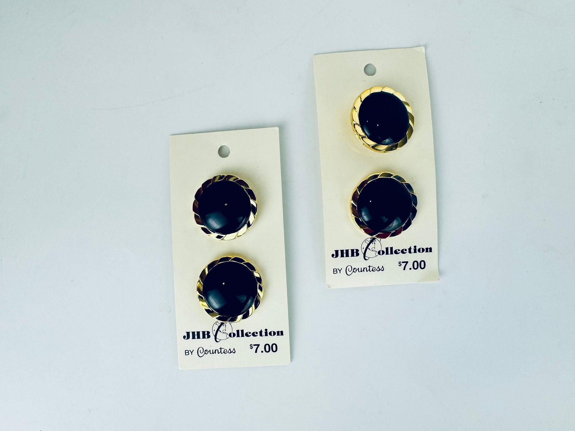 Product image for 'vintage jhb collection by countess black gold plastic metal button packs packs sold separately' (view fc17b0)