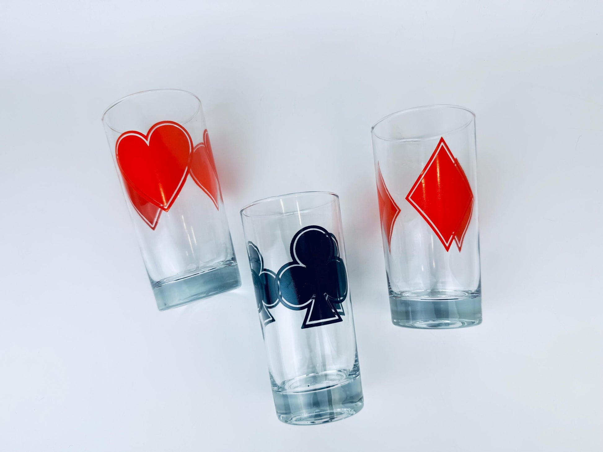 Product image for 'vintage red black playing cards drinking glasses set of three 3 club diamond heart design' (view fa43c2)