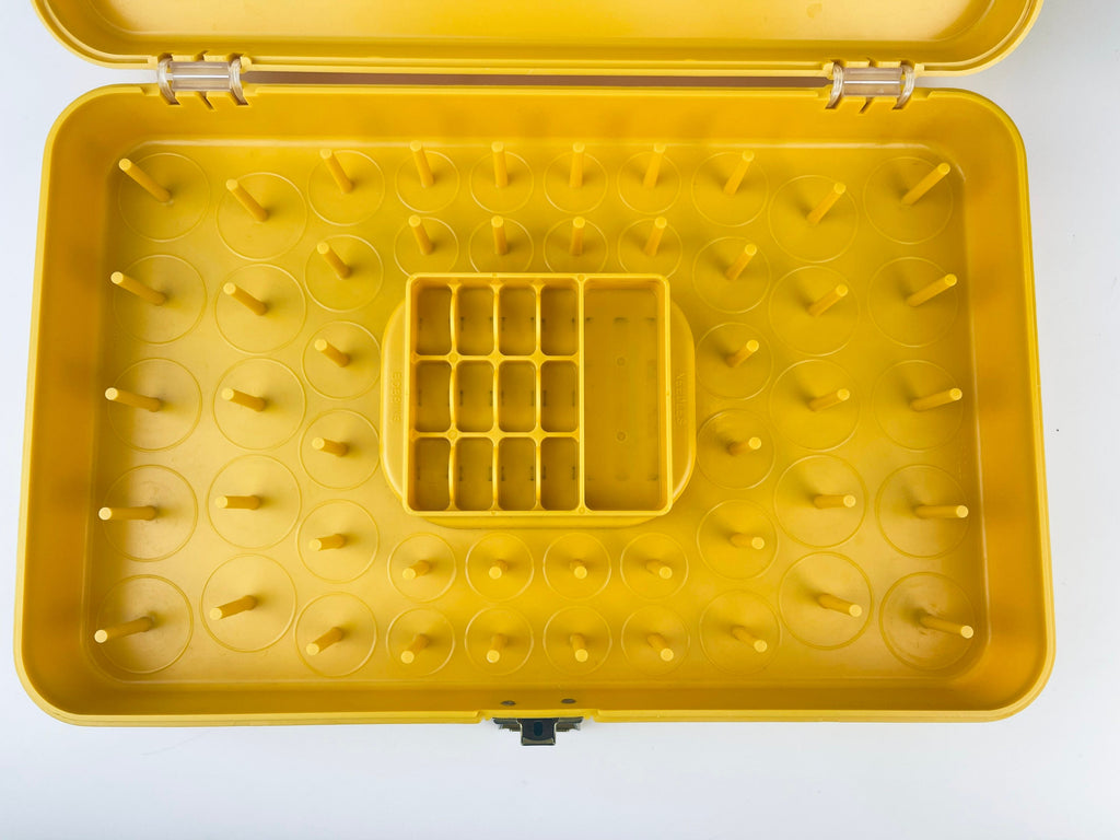 Product image for 'vintage wilson wil hold sewing box yellow gold swirl pattern with plastic organizers handle' (view 64d635)