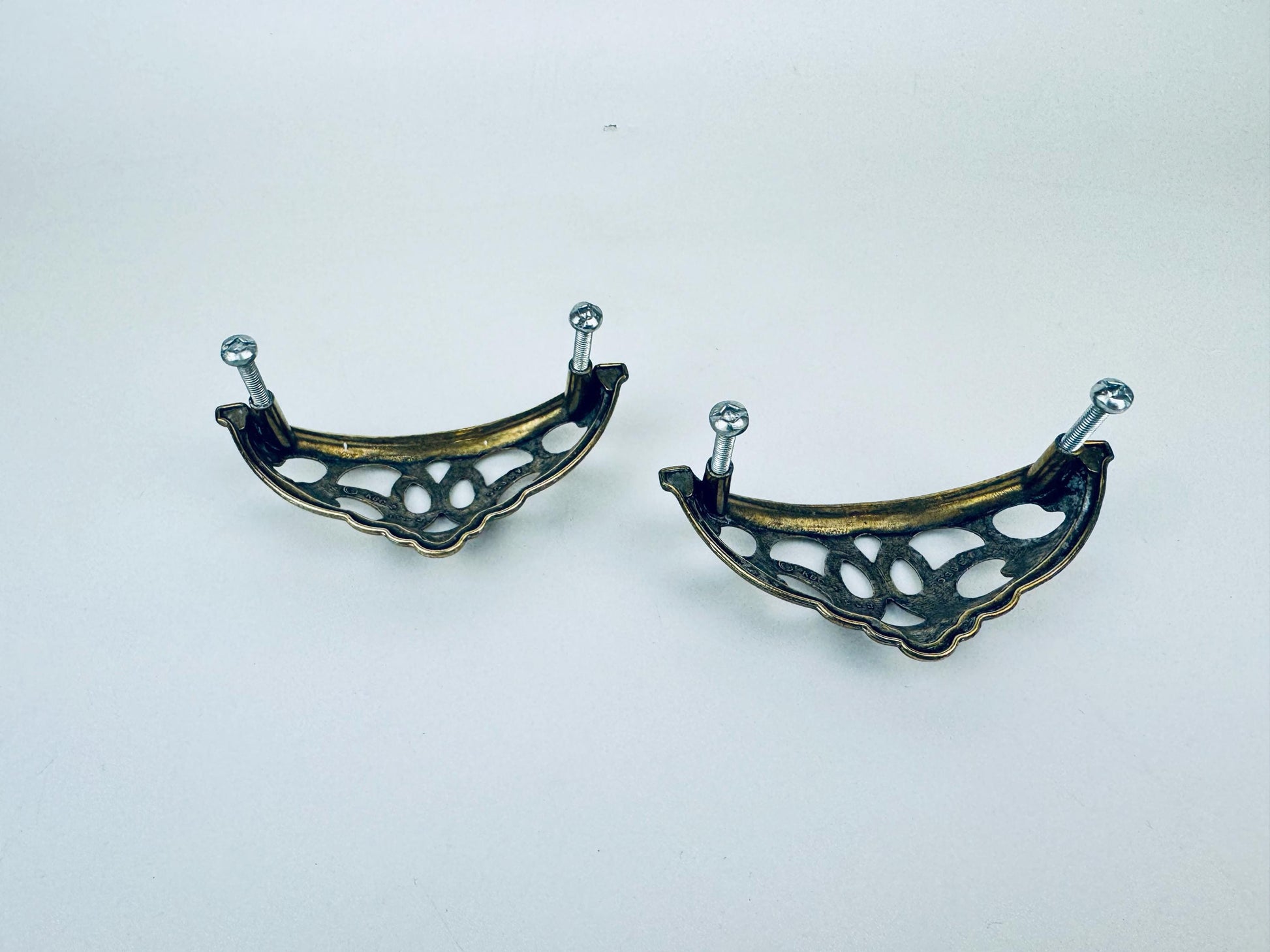 Product image for 'vintage ornate filigree solid brass hardware pulls set of two 2 furniture restoration' (view 3e7734)