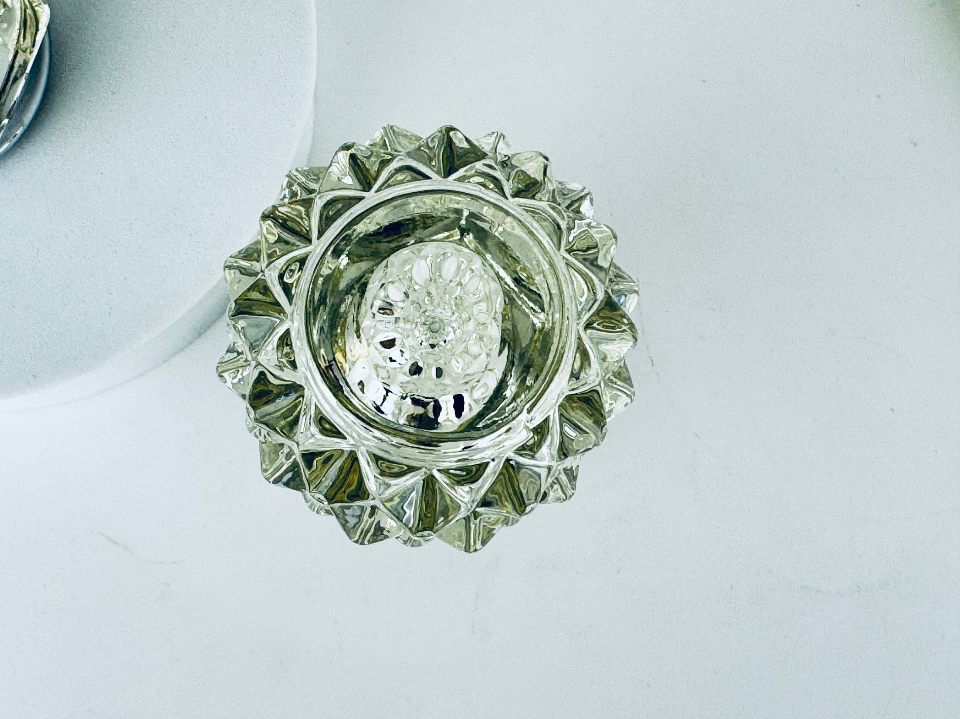 Product image for 'vintage diamond cut crystal candlestick holders with silver rims set of 2' (view 8db287)