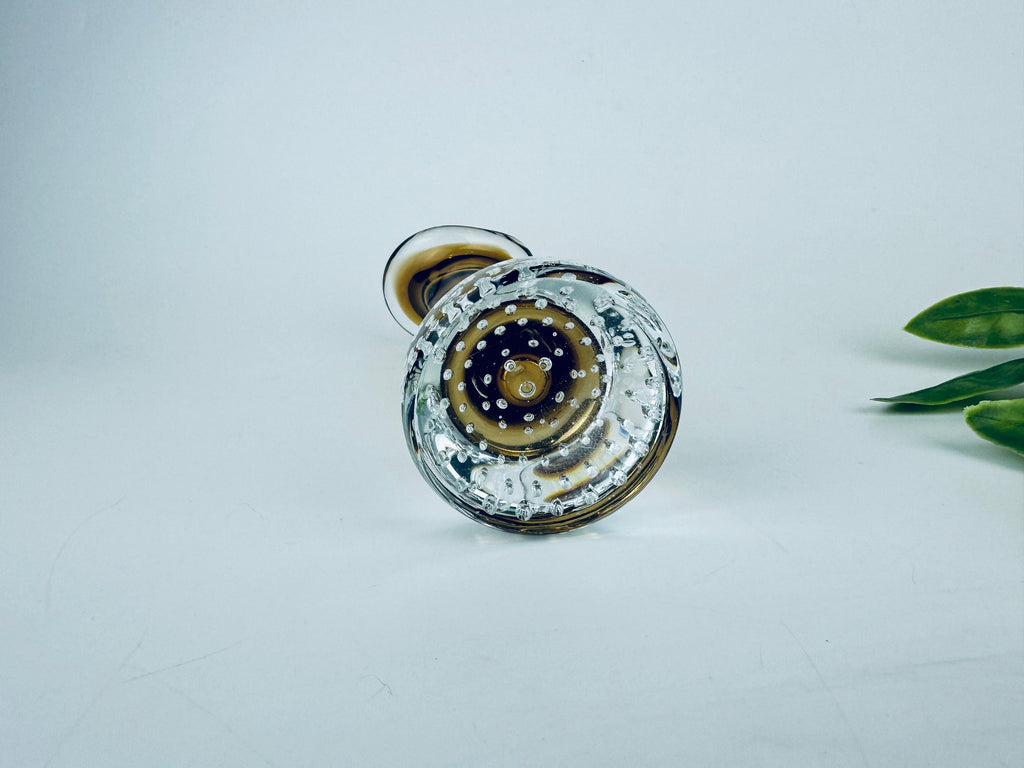 Product image for 'vintage aseda bo borgstrom bud vase hand blown brown clear controlled bubble base' (view de0760)