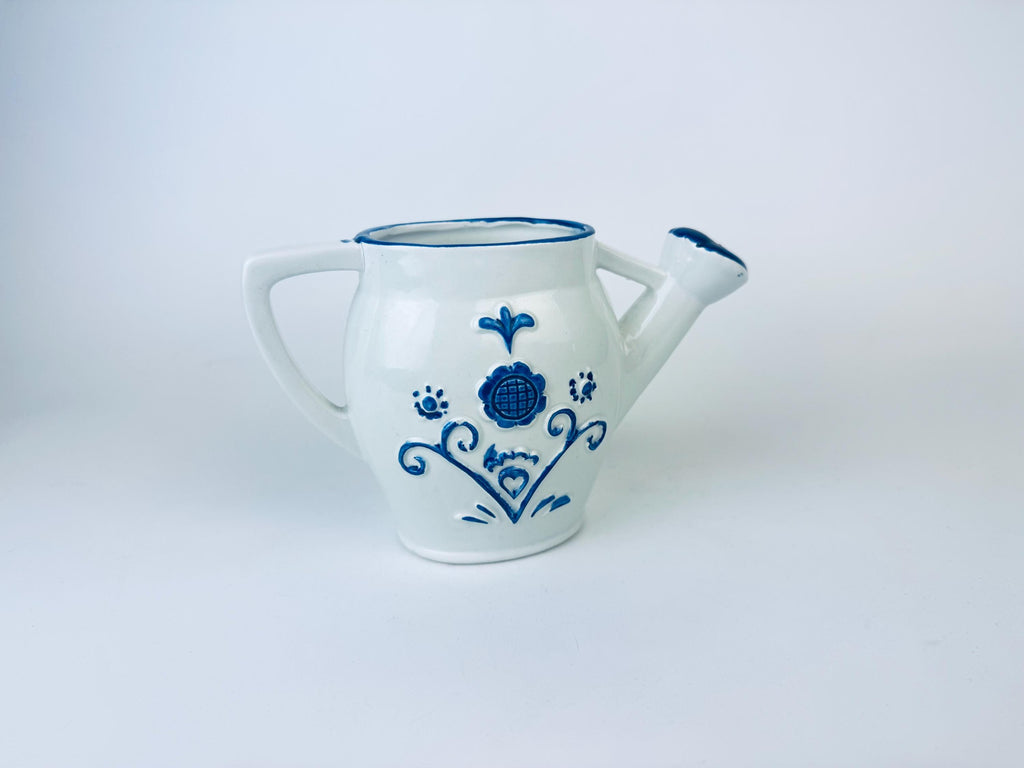 Product image for 'vintage rubens blue white floral bird ceramic watering can designed in hollywood made in japan' (view 406b2b)