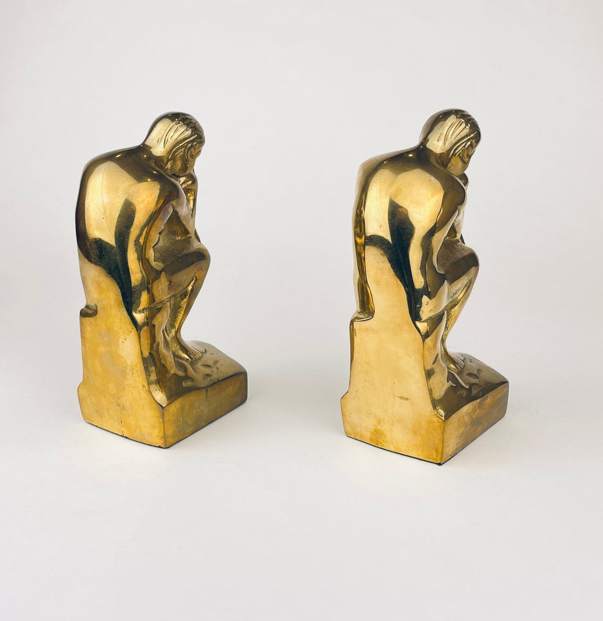 Product image for 'vintage solid brass thinker man bookends attractive aged metal patina gold decor' (view 6748de)