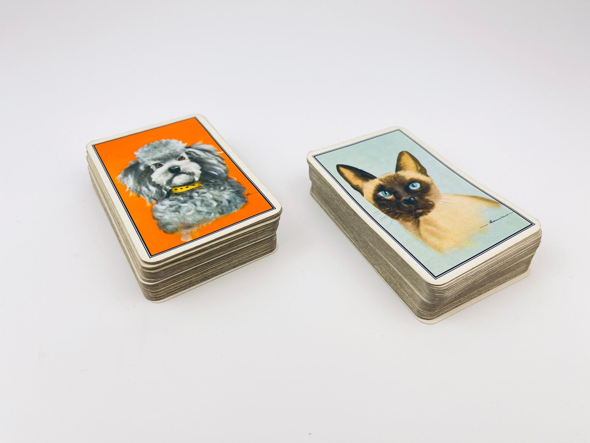 Product image for 'vintage siamese cat poodle pattern playing cards made in austria by piatnik decks sold separately' (view 444da7)