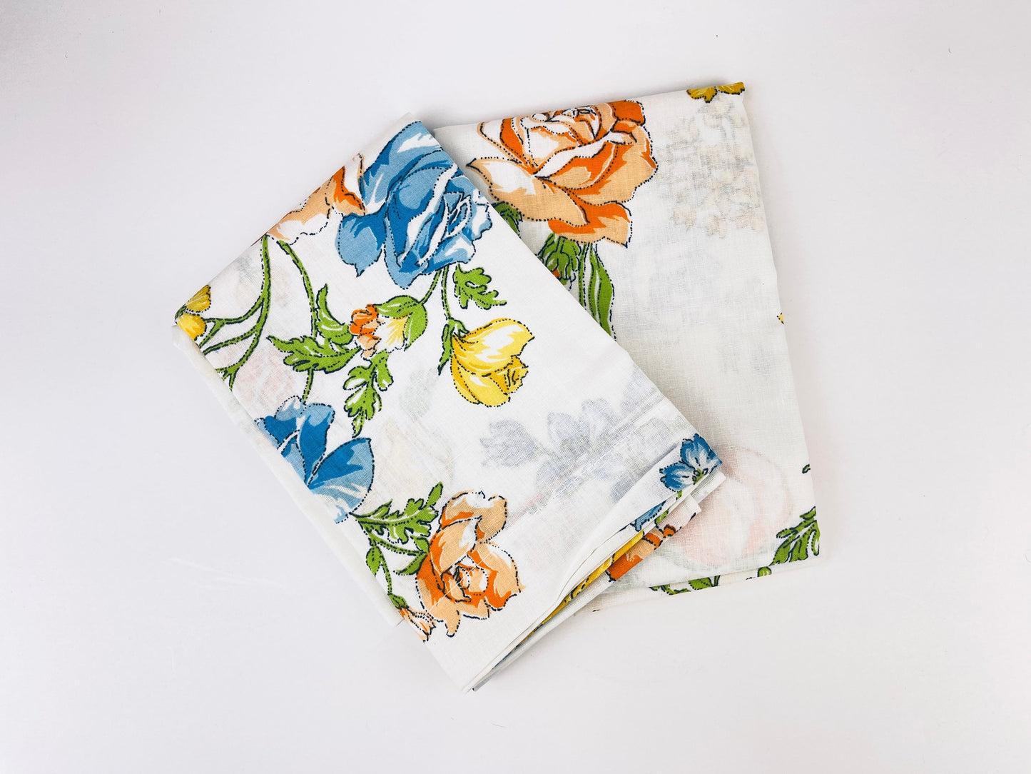 Product image for 'vintage elegance standard floral pillow cases set of two 2 50 50 cotton polyester blend made in canada new old stock nos' (view 8fde7e)