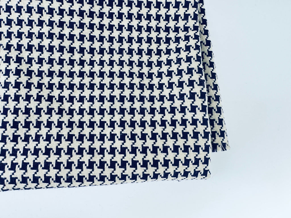 Product image for 'vintage deep purple beige houndstooth thick woven jacquard polyester fabric 56 x 62' (view f1d661)