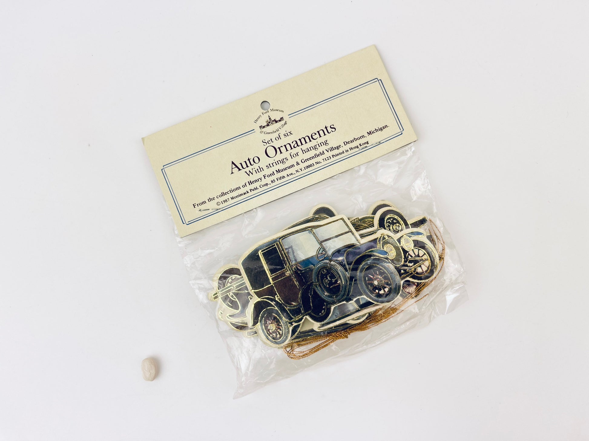 Product image for 'vintage auto christmas ornaments henry ford museum set of six 6 made in hong kong 1987 new old stock nos' (view c52f14)