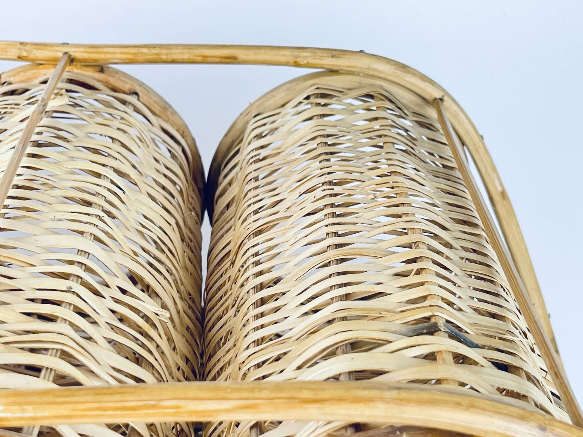Product image for 'vintage bamboo rattan wine bottle rack twelve 12 bottle capacity' (view 9539d4)