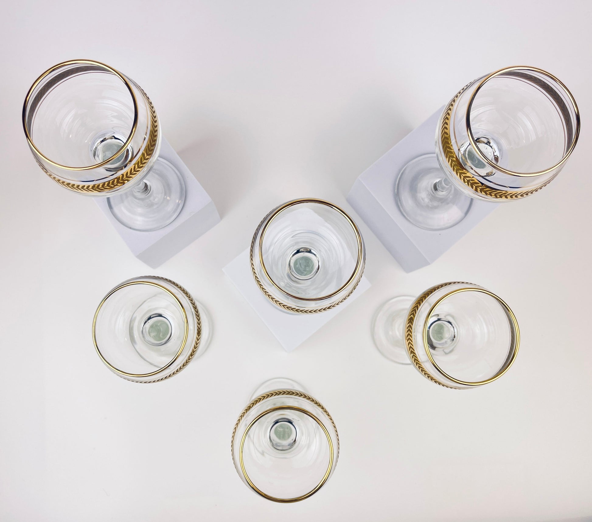 Product image for 'vintage gold textured vine stemmed drinking glasses set of six 6' (view 2cf423)