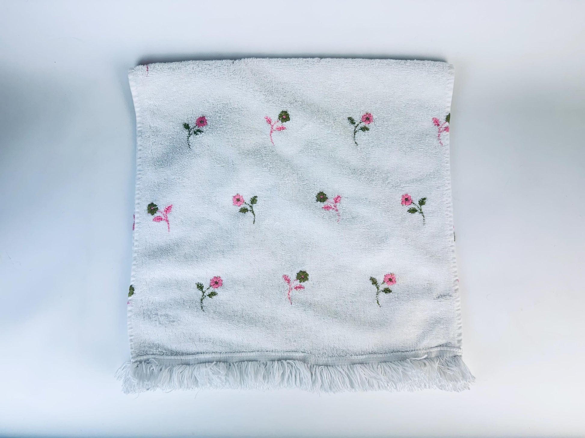 Product image for 'vintage fieldcrest embroidered floral fringe hand towel made in usa 100 cotton' (view f72d57)