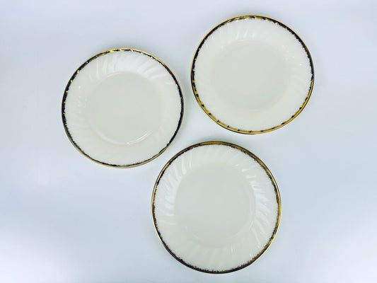 Product image for 'vintage fire king white gold gilt rim milk glass salad plates made in usa sold separately' (view 53209b)