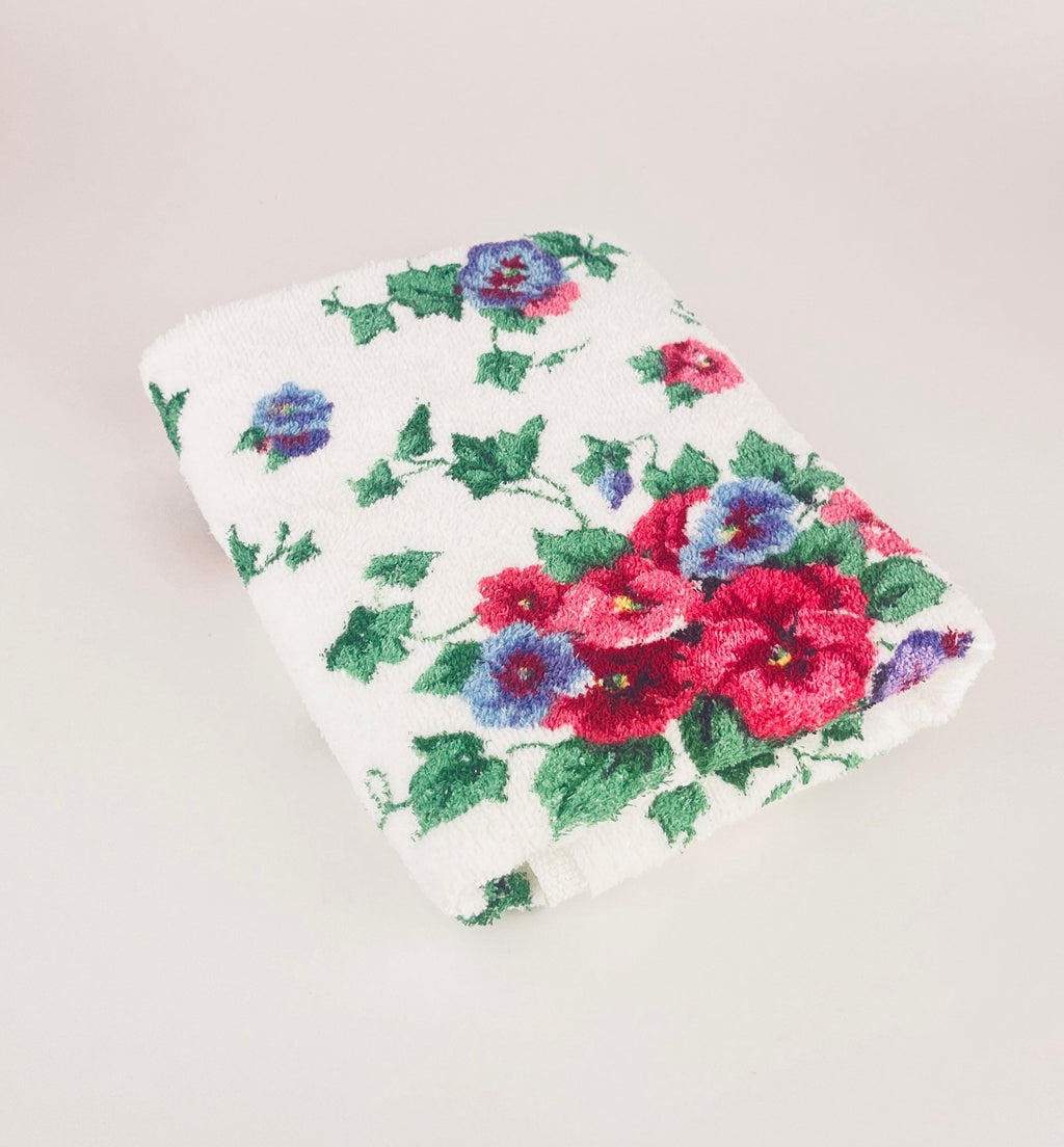 Product image for 'vintage floral print hand towel made by waverly in usa 100 cotton' (view 7f9555)