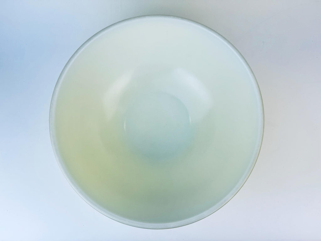 Product image for 'vintage pyrex primary colour yellow mixing bowl original colour bowl 1940s logo' (view c4dfe1)