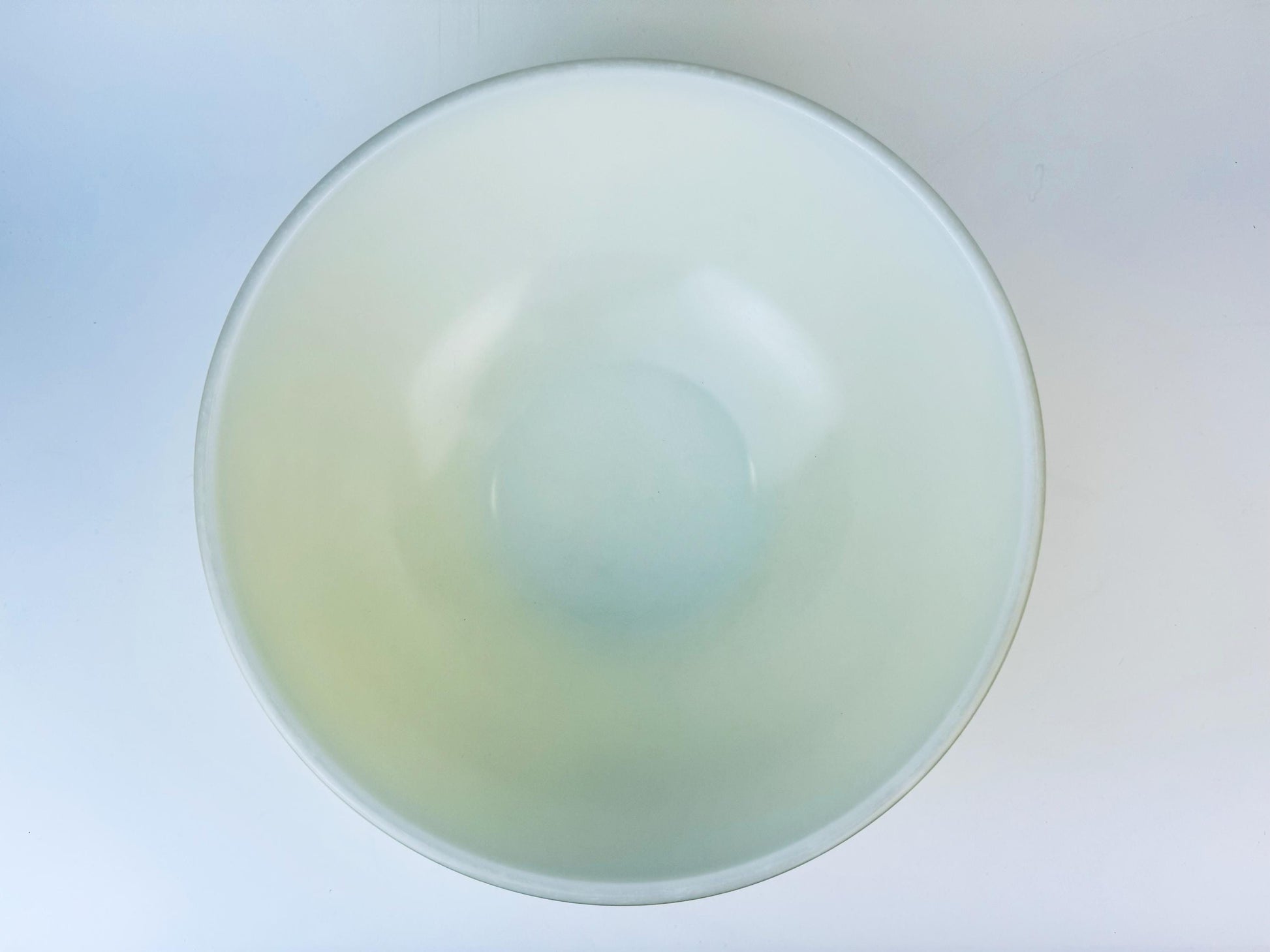 Product image for 'vintage pyrex primary colour yellow mixing bowl original colour bowl 1940s logo' (view c4dfe1)