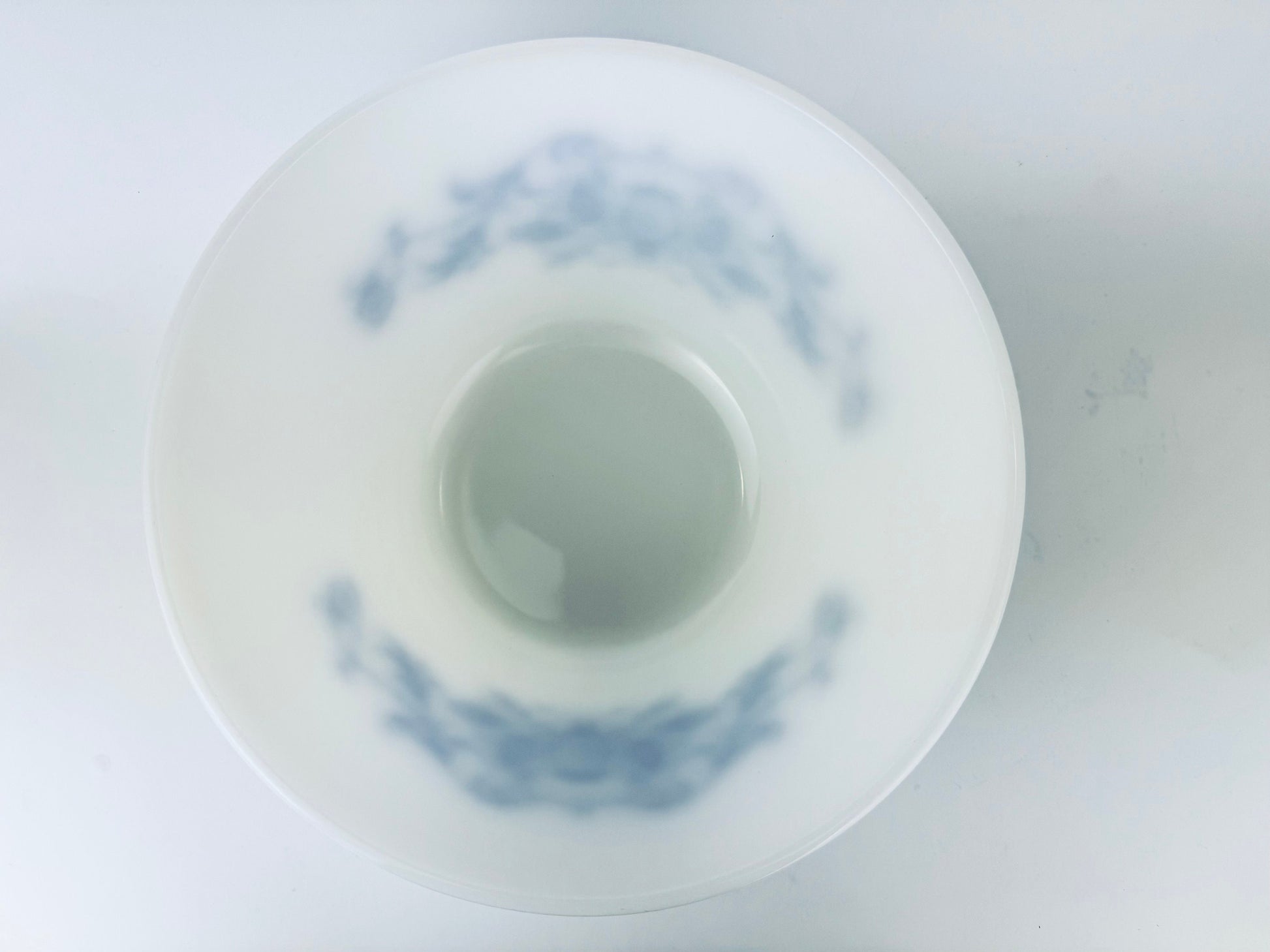Product image for 'vintage federal glass mixing bowl bucks country blue floral scroll pattern made in usa' (view 60fb3c)