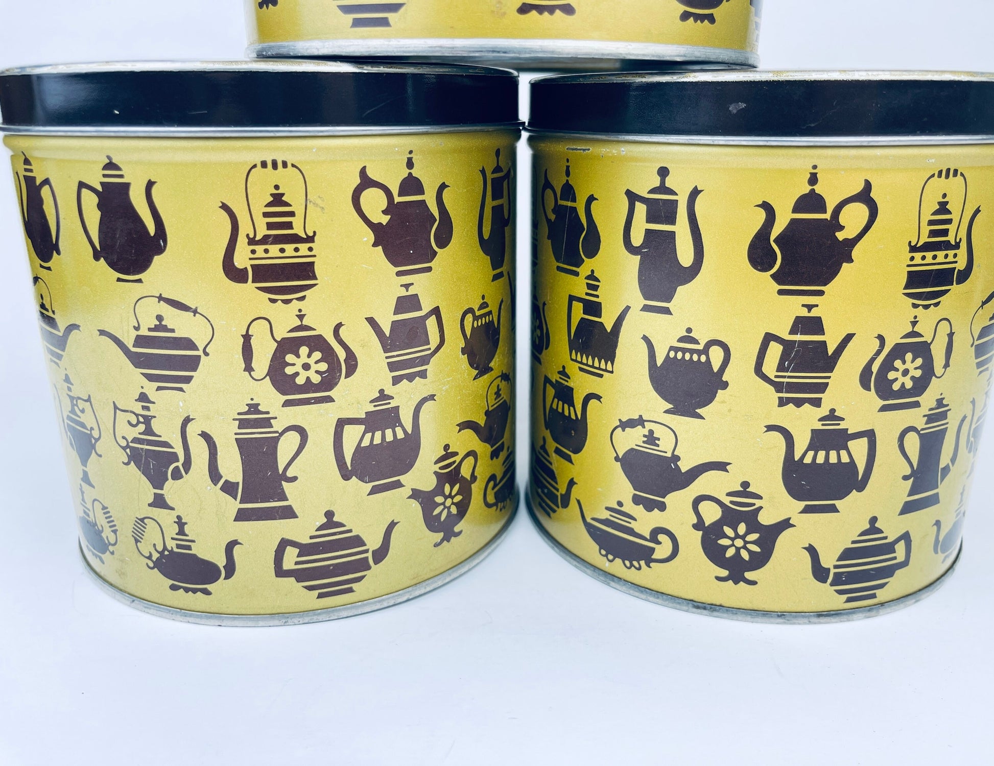 Product image for 'vintage mcm kettle print tea tin canister yellow brown tea pot pattern sold separately' (view 6d9f0f)