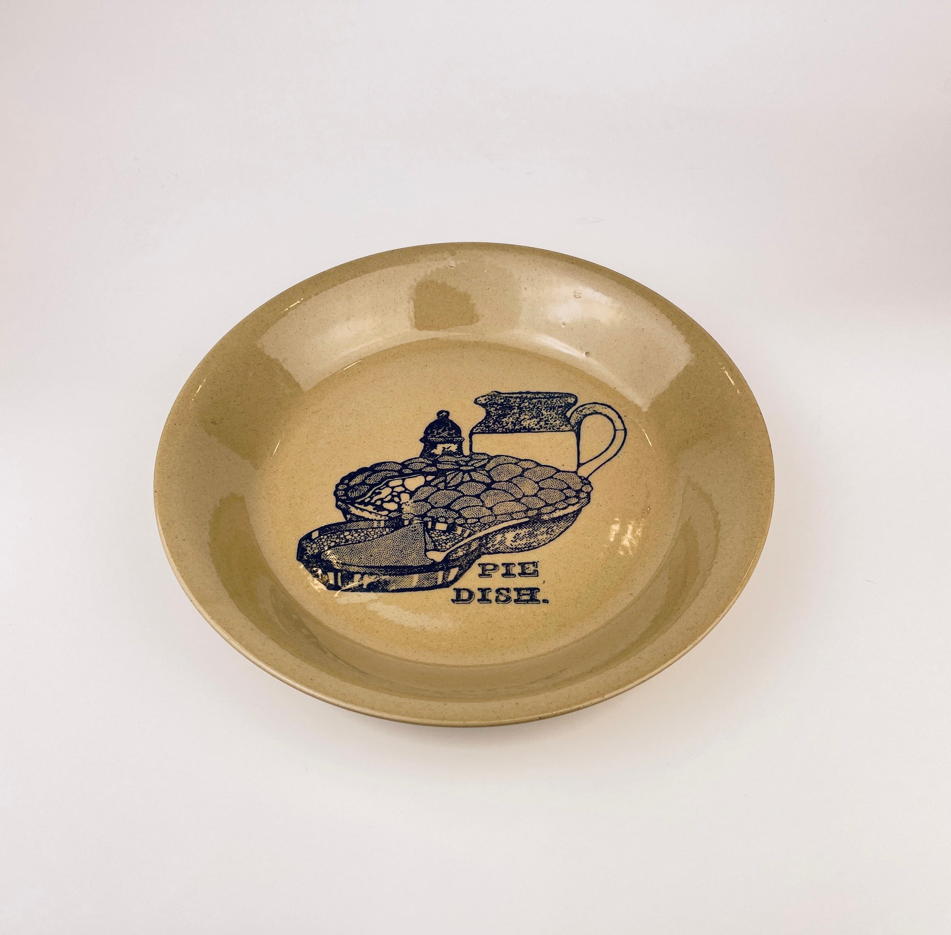Product image for 'vintage stoneware pie plate pearsons of chesterfield 1810 made in england' (view 54593f)