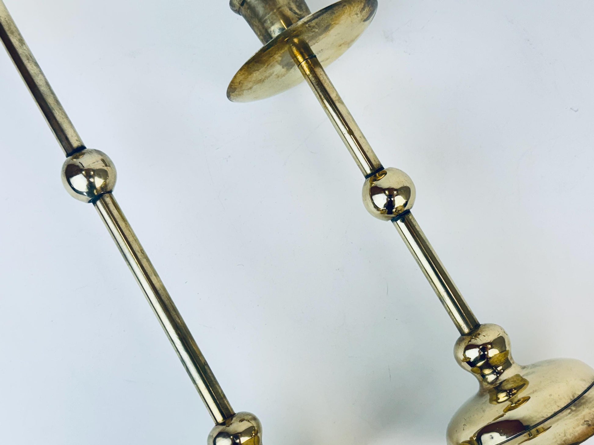 Product image for 'vintage brass candlestick holders art deco revival postmodern pair' (view 5987ec)