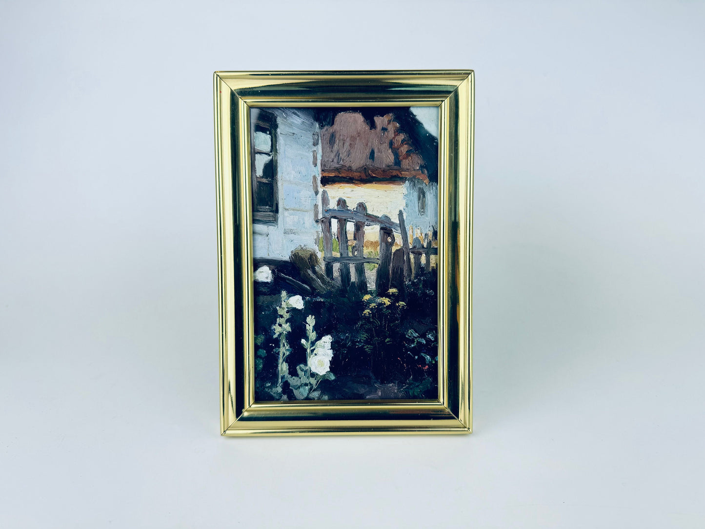 Product image for 'vintage gold solid brass tabletop picture frame made in korea sold separately' (view 344925)