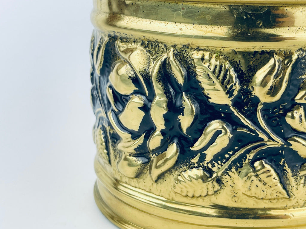 Product image for 'vintage embossed textured floral rose brass tub planter attractive aged metal patina made in england' (view 199197)