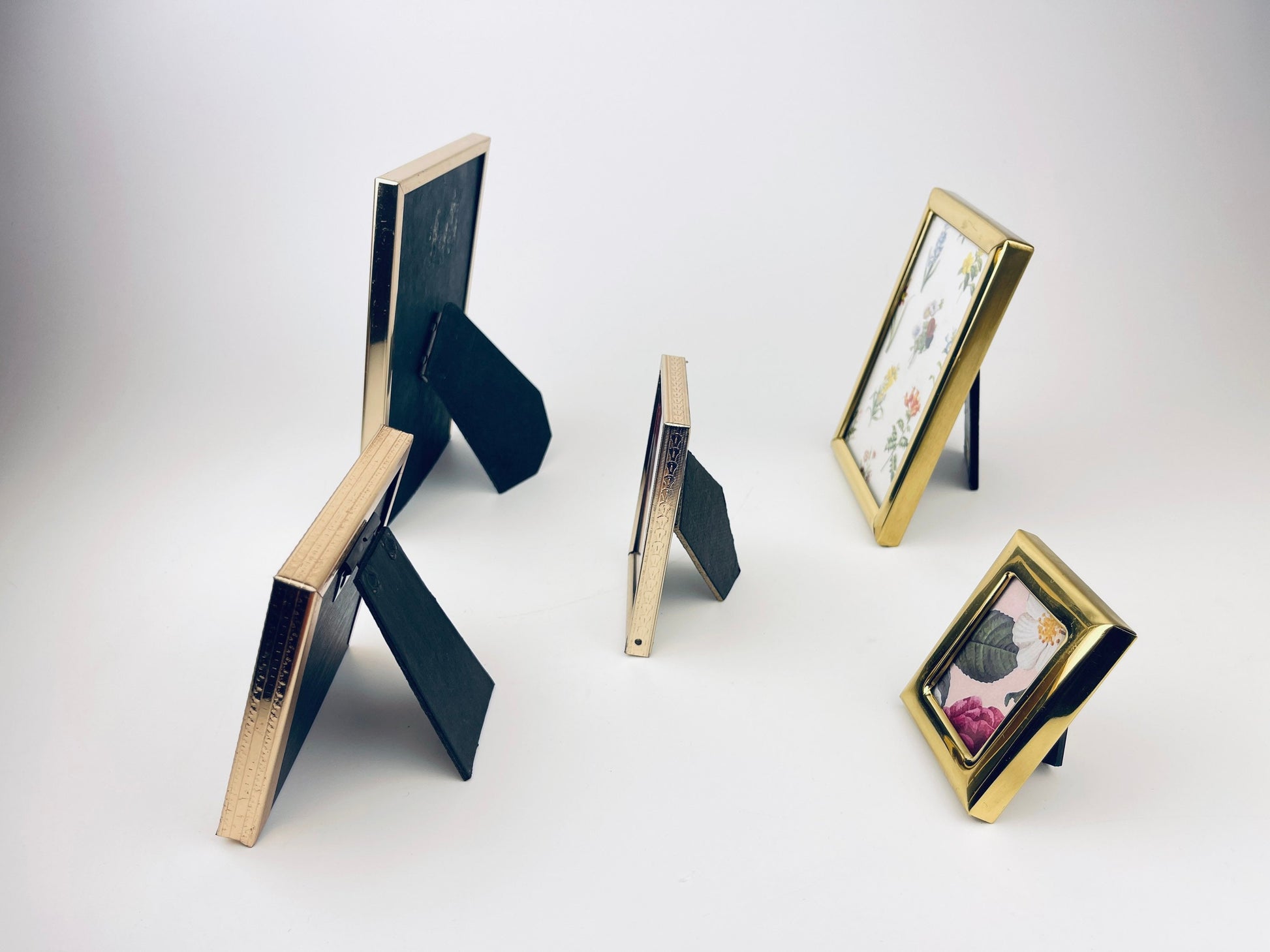 Product image for 'vintage gold metal brass picture frames various sizes sold separately' (view a994a4)