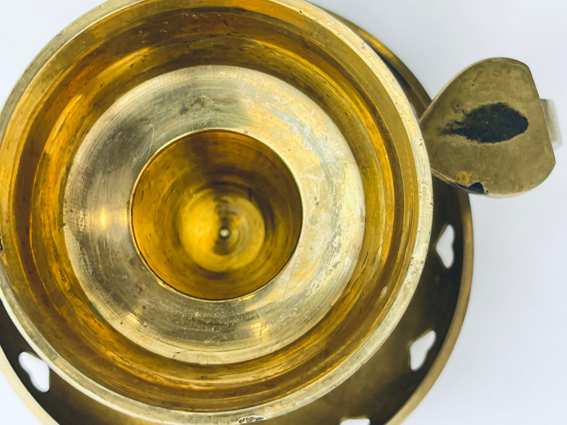 Product image for 'vintage brass heart chamber candlestick holder attractive aged metal patina' (view 246764)