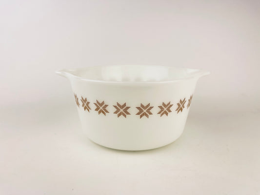 Product image for 'vintage town country pyrex casserole dish 473 1 qt brown point star design' (view 7a847a)