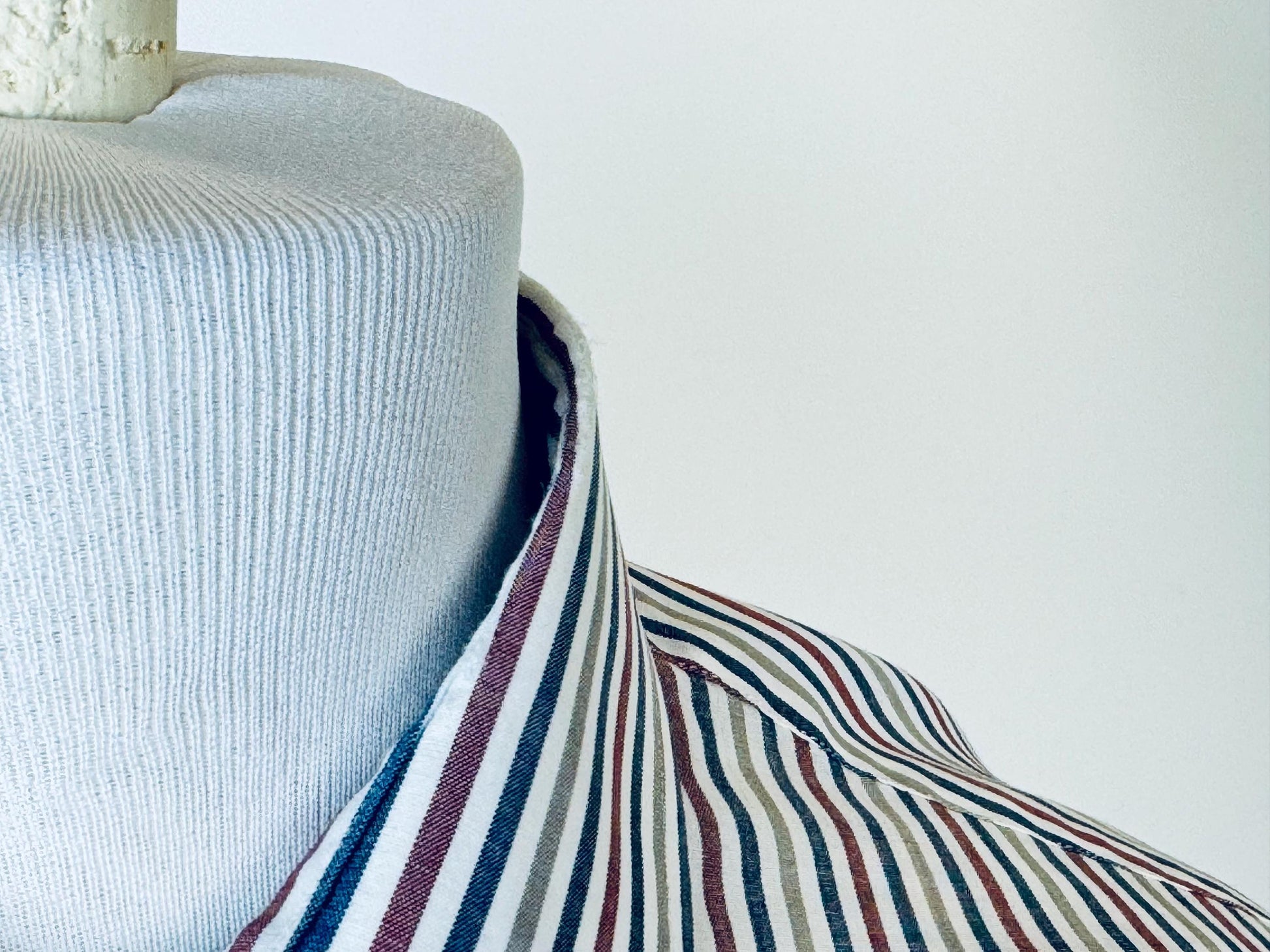 Product image for 'vintage woodwards classic light weight striped long sleeve white button down shirt size medium 17 33' (view 7ebc12)