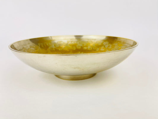 Product image for 'vintage round pedestal brass tray etched flower pattern' (view 9127fb)