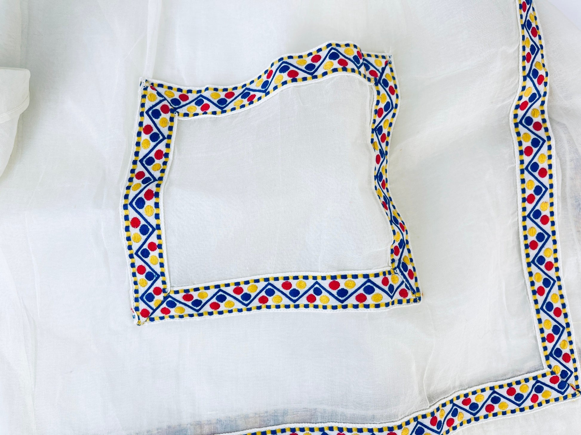 Product image for 'vintage polka dot organza waist apron ukrainian pattern' (view b162e9)