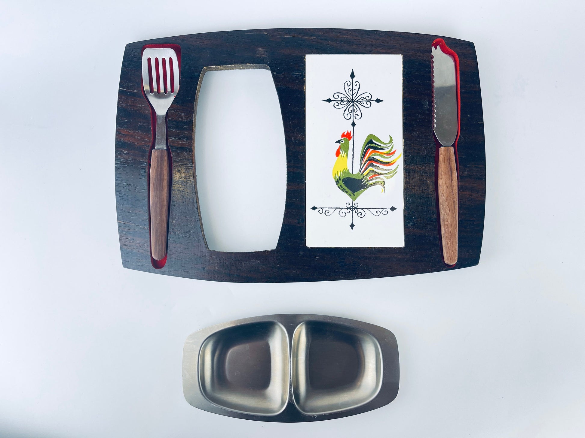 Product image for 'vintage mid century modern wood charcuterie appetizer board country rooster design made in japan' (view e6e41d)